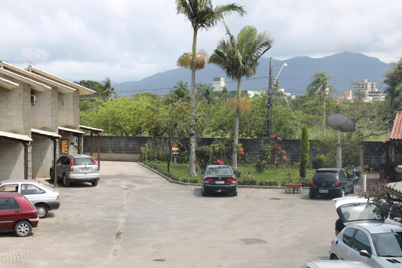 Residencial Hannah - Casa 6 - Porto Belo Sc - Bairro Pereque Zewnętrze zdjęcie